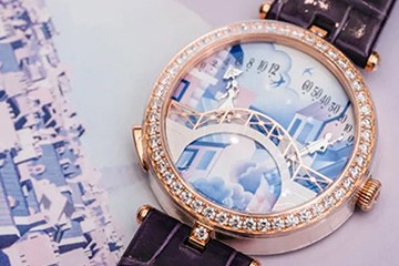 百达翡丽机械表清洗机芯