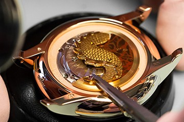 百达翡丽手表表带坏了